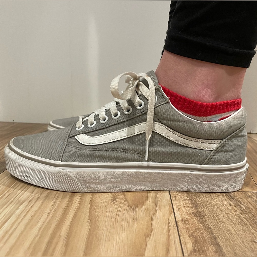 Gray classic Old Skool Vans